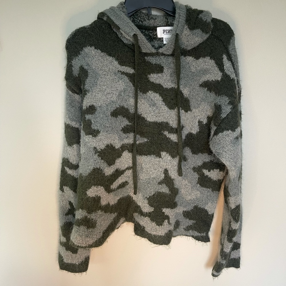 PINK Victoria Secret Crop Sweater Hoodie Camouflage Small